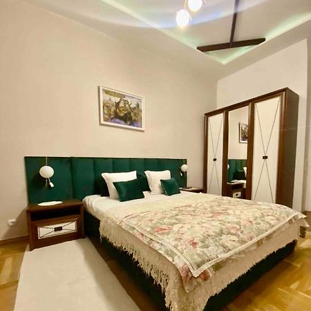 Вул Вірменська 20 Не Далеко Від Ж Д Вокзалу Звітні Документи Apartment Lviv Bagian luar foto