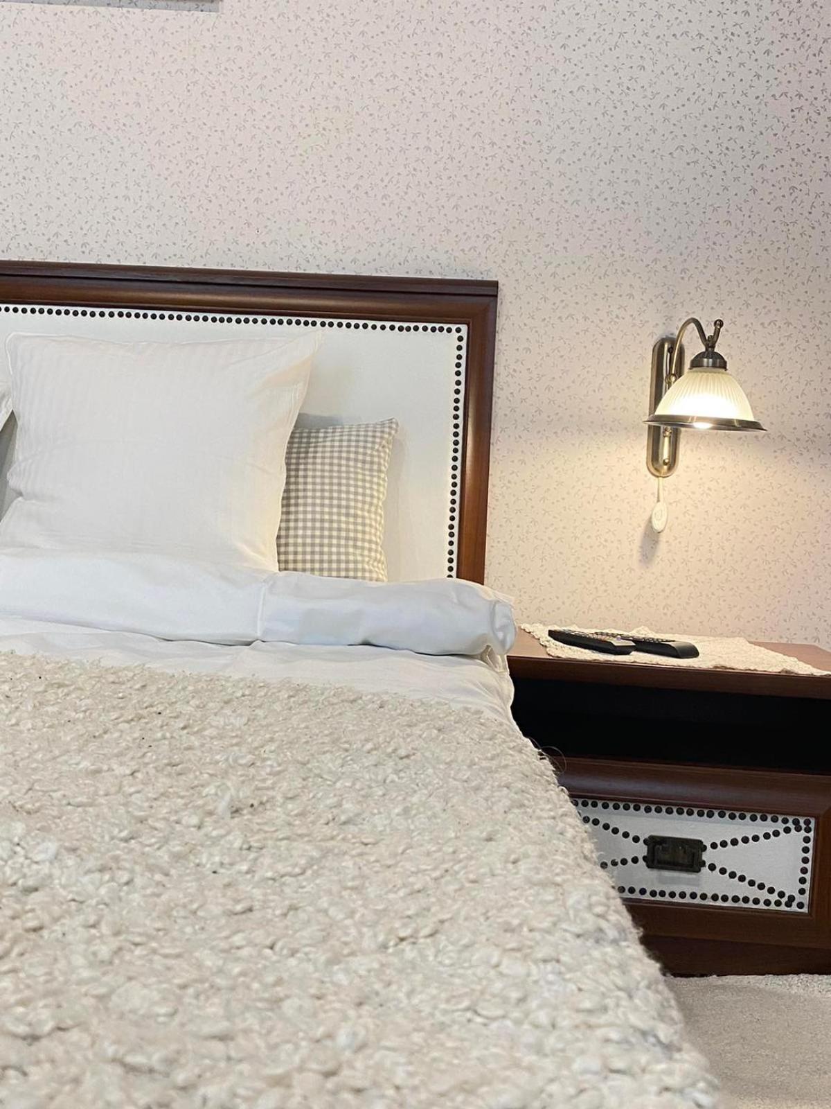 Вул Вірменська 20 Не Далеко Від Ж Д Вокзалу Звітні Документи Apartment Lviv Bagian luar foto