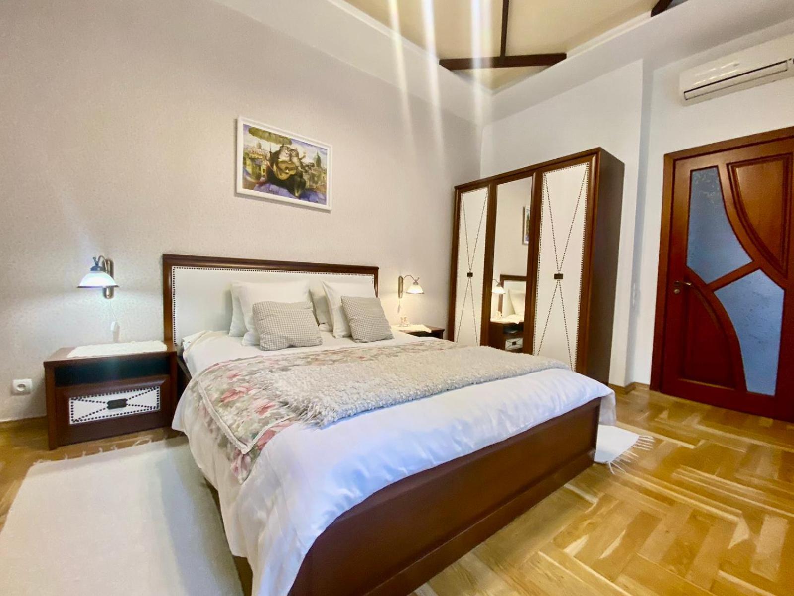 Вул Вірменська 20 Не Далеко Від Ж Д Вокзалу Звітні Документи Apartment Lviv Bagian luar foto